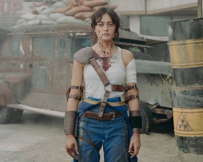 Starting Clone Wars vs finishing Clone Wars https://t.co/V6OewLzDvb<a href="/tag/fallout"class="tags"><span>#fallout</span></a>