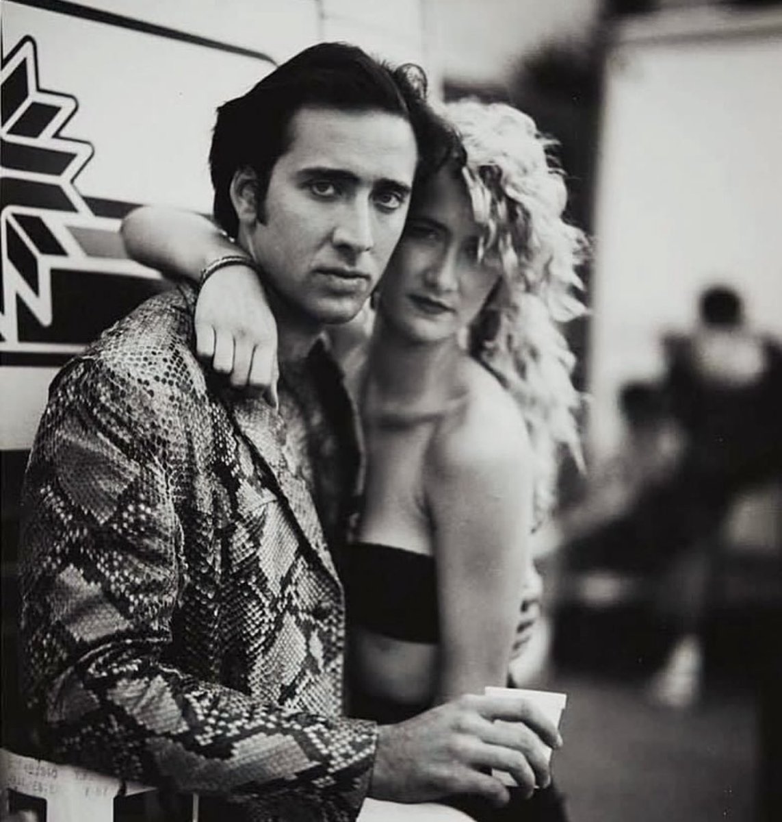 Nicolas Cage & Laura Dern. 1990.
On the set of « Wild at Heart ».
#wildatheart #sailoretlula #davidlynch #nicolascage #lauradern #culte #filmculte #cult #cultmovie #movie #filmcinema #hollywood #festivaldecannes #cannesfilmfestival #palmedor #ontheset #onset #behindthescenes