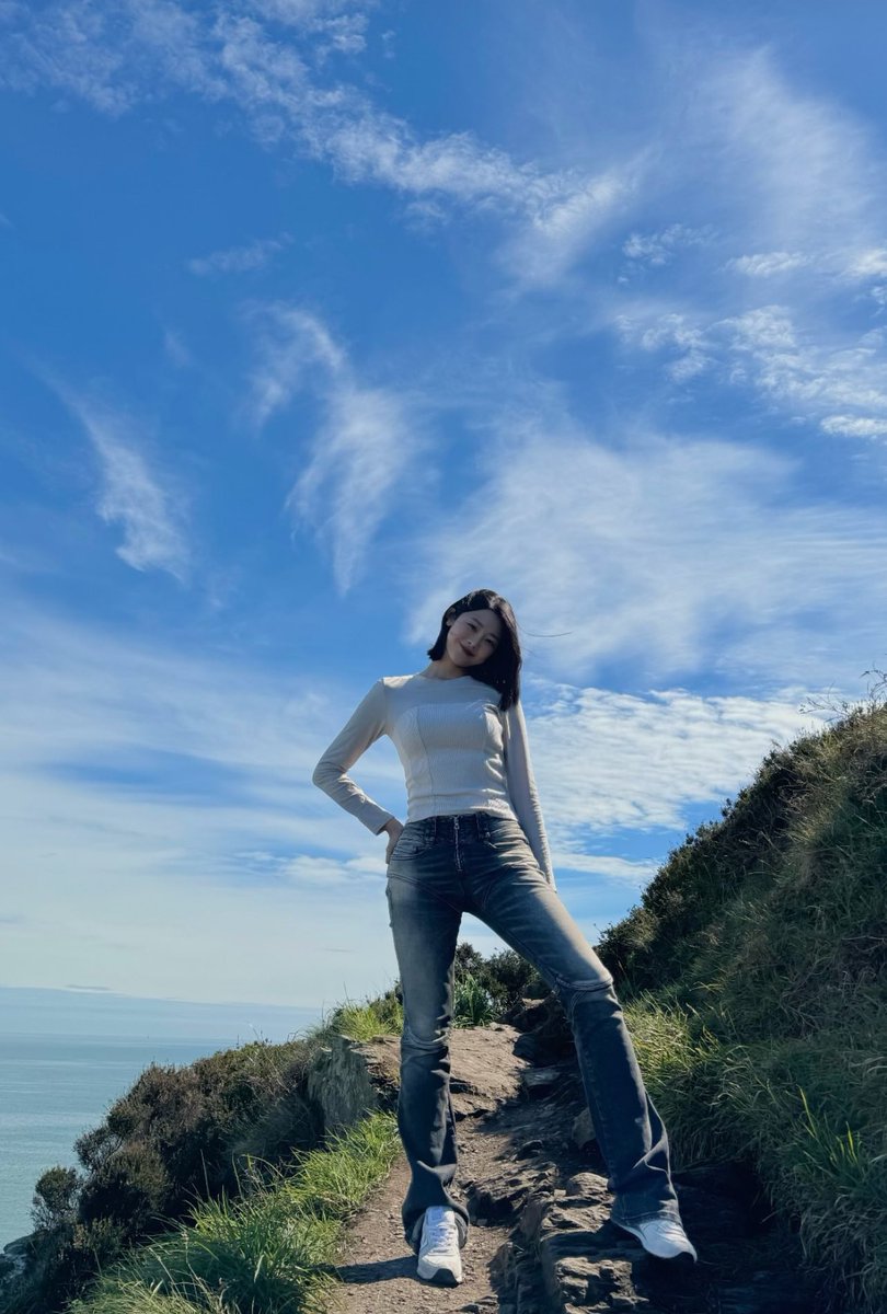 elle_migkorol's tweet photo. Awweeeee such a gorgeous traveller! 😍🫣 https://t.co/ZLyT3KXxYO