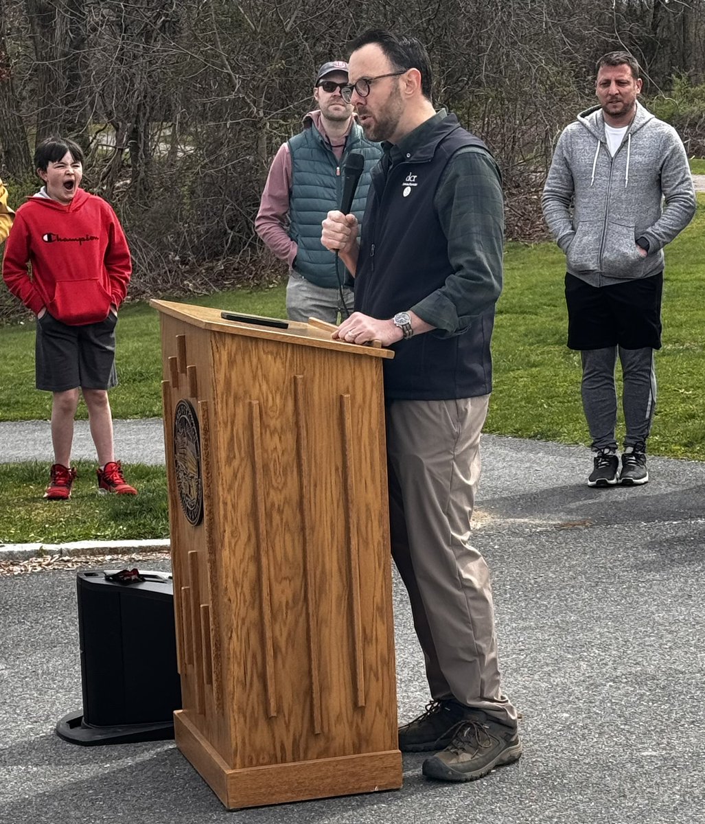 JamieEldridgeMA's tweet photo. Great morning in #Marlborough to hike DCR-purchased Ghiloni Park trail with Mayor Christian Dumais &amp; @MassDCR Com. Brian Arrigo with Marlborough residents! TY to the Mass Hiking Project &amp; Mass Parks for All for highlighting DCR parks &amp; push for bigger investments! #GreenBudget https://t.co/w2y1JbRwEi