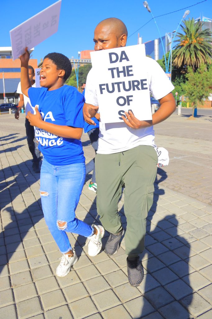 Voting for DA is a shame why  won’t they play fair why must they buy votes ?? #DABribeBlacks