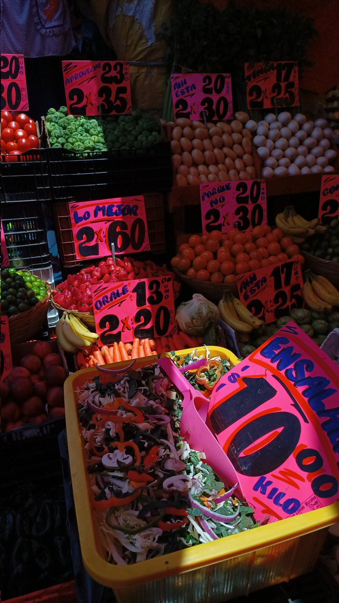 La superioridad estética del tianguis.