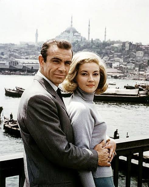 1960'lar. James Bond, İstanbul çekimlerinde.
