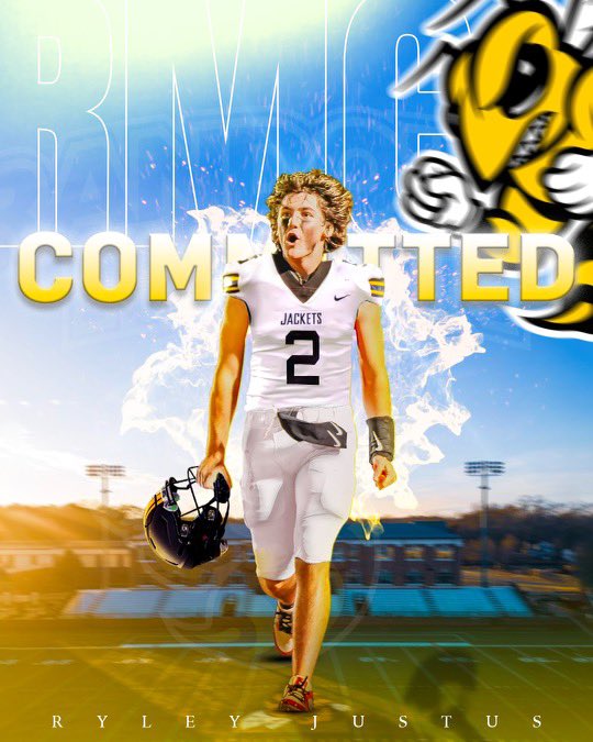 ryley_justus's tweet photo. Officially Committed &amp; Signed to play football at Randolph Macon College!!
Thank you to everyone who has helped me get here. @CoachStoots @Birdsong_M @mdotbell_ @MHS_Warriors_FB https://t.co/xEeyGltMH9