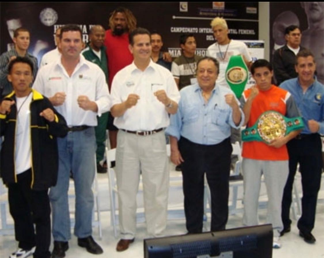 ARMANDOARCE's tweet photo. Gran recuerdo!!! https://t.co/6so0NDUFpX