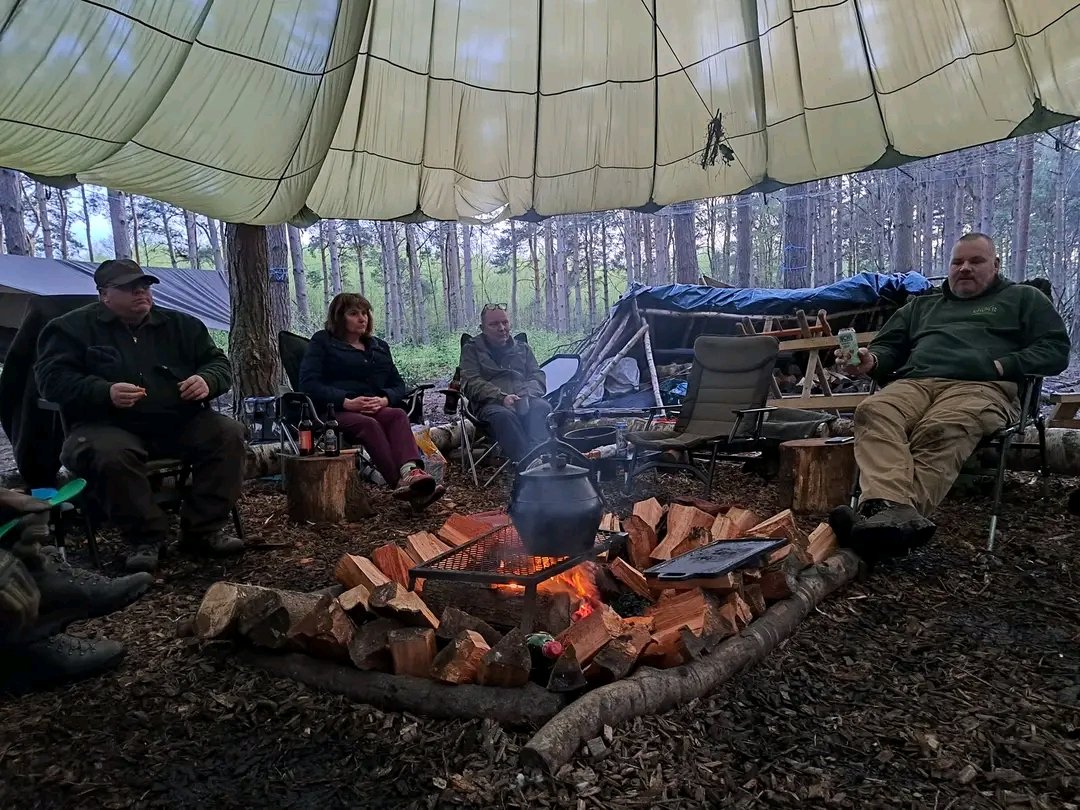 Another awesome bushcraft social camp with 3counties bushcraft group done for Another month, stunning as Always, Nicholas Exley being a great host A Little Bit Wilder Ltd Forest School ,awesome banter, great food, cool skills sessions, in a stunning woodland setting, happy days..