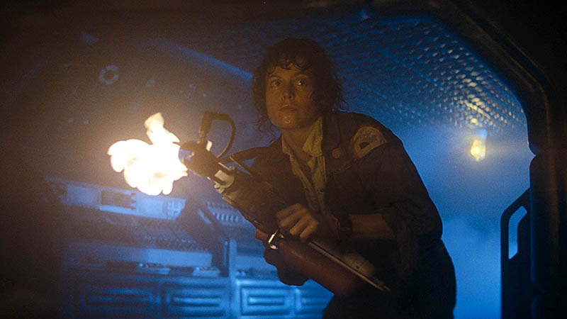 What I love about movies from the 70s/80s is they don't spend loads of time on exposition. The Predator simply shows up, as does The Terminator. In Back to the Future time travel happens via the Flux Capacitor, thats it! And the Alien is already on LV-426. Perfection.🤌