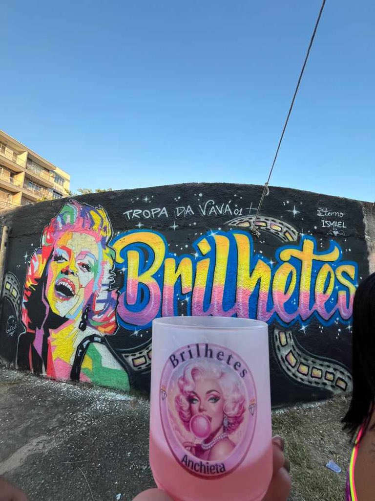 BRILHETES01's tweet photo. 01 ATÉ NO MURO 🥇🤪 https://t.co/QQtz1kaySZ