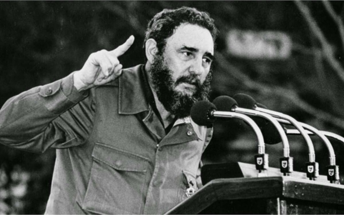 Devletin imkanları kullanılarak yapılan hizmetler vatandaşa lütuf gibi sunulamaz !

Fidel Castro