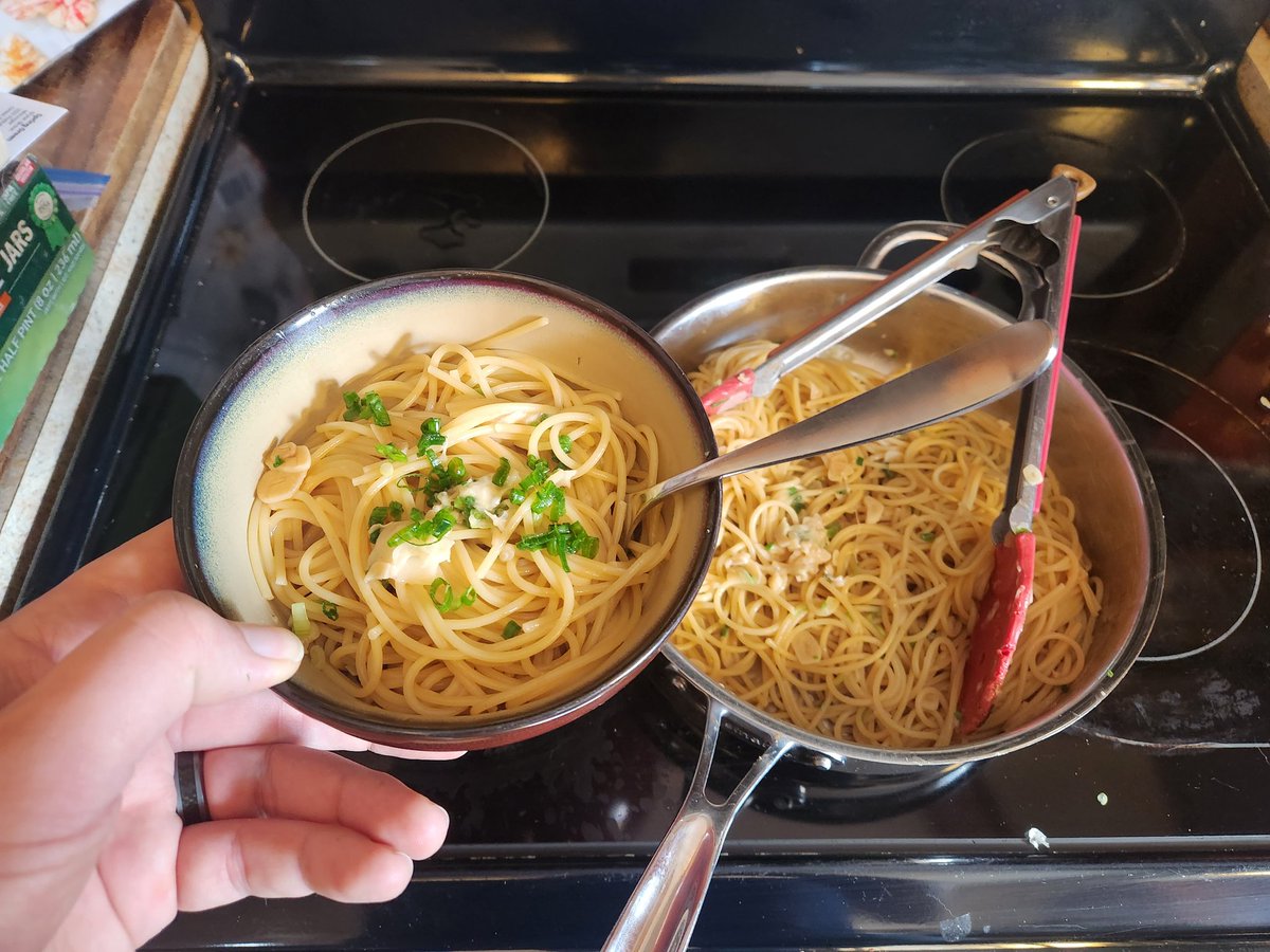 JordanSemrowVO's tweet photo. @therealweissman @GKBesterfriend SF Vietnamese Garlic Noodles. Great video today! https://t.co/vcSeP92EBi