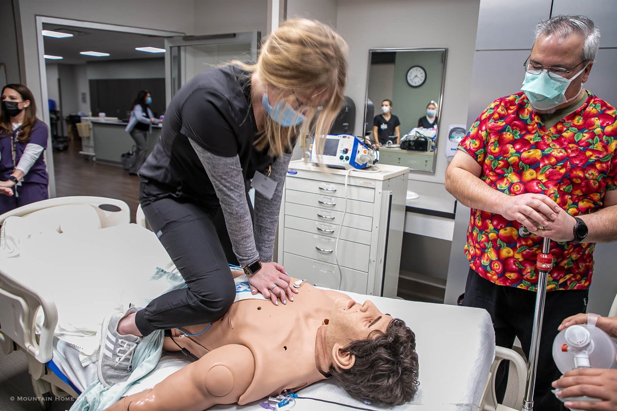 💡🏥 Elevating healthcare education: repeated simulations are key in boosting nursing students' real-world skills. Our training at SIM-MT ensures they're not just knowledgeable, but also confident in clinical environments. #HealthcareEducation #StudentPreparation