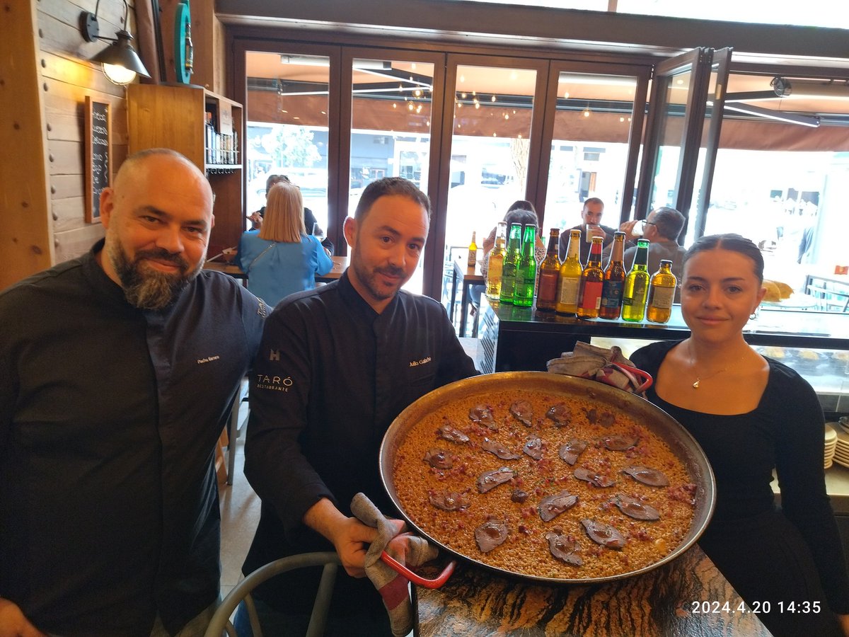 media_chef's tweet photo. Salen a las 14:30

Las muy ricas e imaginativas  paellas de @PachuBarrera en La Caverna (Tomás Echeverría, 21, Carretera de Cádiz, 29002 Málaga) https://t.co/fSP4I7qayJ