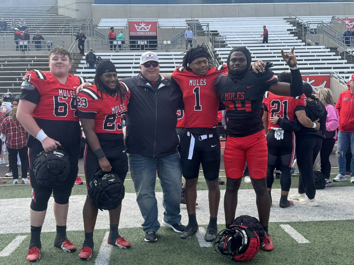 Really enjoyed traveling to Missouri and seeing Rj , Keyon, Tyreke, and Aaron play in their first spring game. They all did a great job!@RJ_Moilan79 @KeyonButler14 @TyrekeLewis28 @AaronMartin_1 @UCMFootballTeam