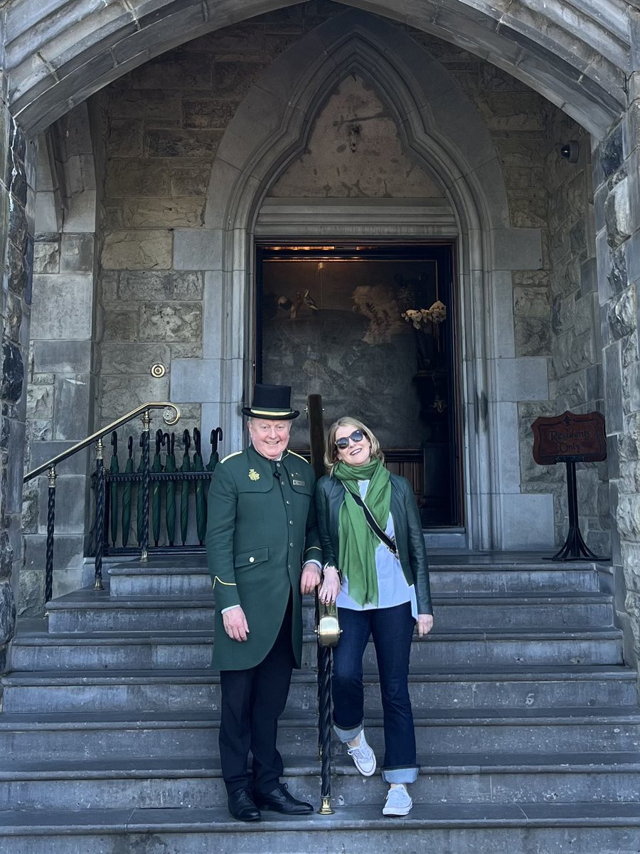 Wonderful to have been part of Ashford Castle History Festival this weekend - and a chance to share the bill (& catch-up) with @mcculld @CaitrionaPerry & @turtlebunbury in the famous cinema! 🍿🏰