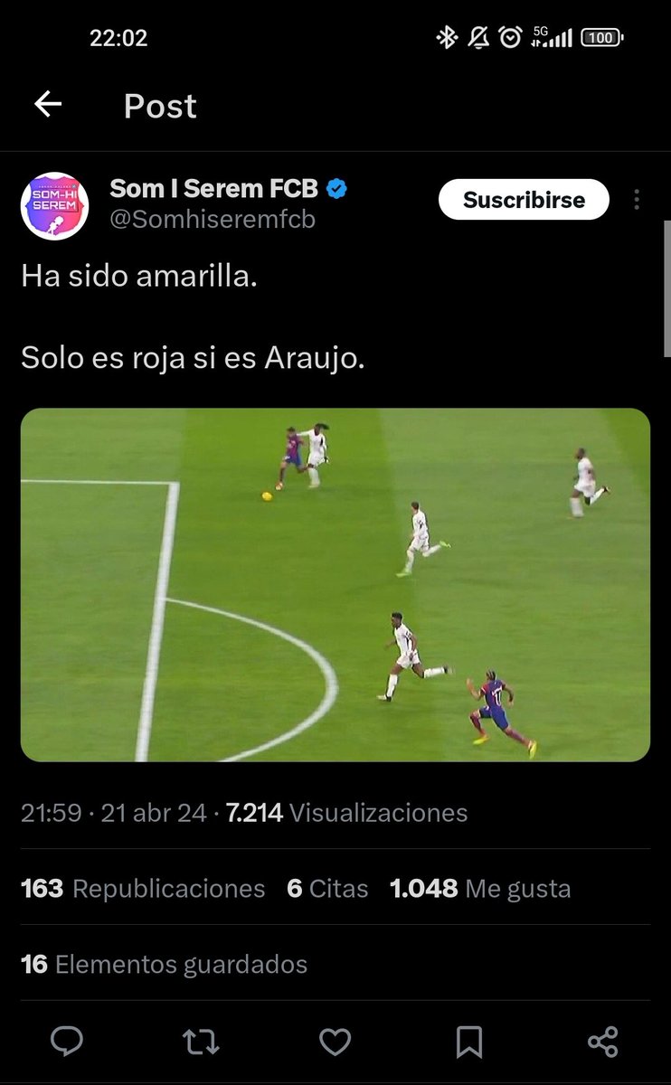 joseluisespmar's tweet photo. Misma posición, mismos jugadores, distintos criterio #LALIGAEASPORTS #Madrid #Barcelona #ROBO #expulsion #perdonada #ElClasico https://t.co/K37sbtCuHP