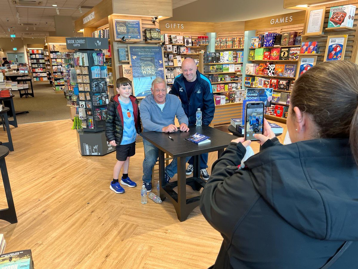 Thanks for having me Blackburn 💙🤍 it was great to be back meeting lots of #Rovers fans! If you missed me, I will be back! In the meantime, you can still buy my book here 👉 simongarnerbook.co.uk