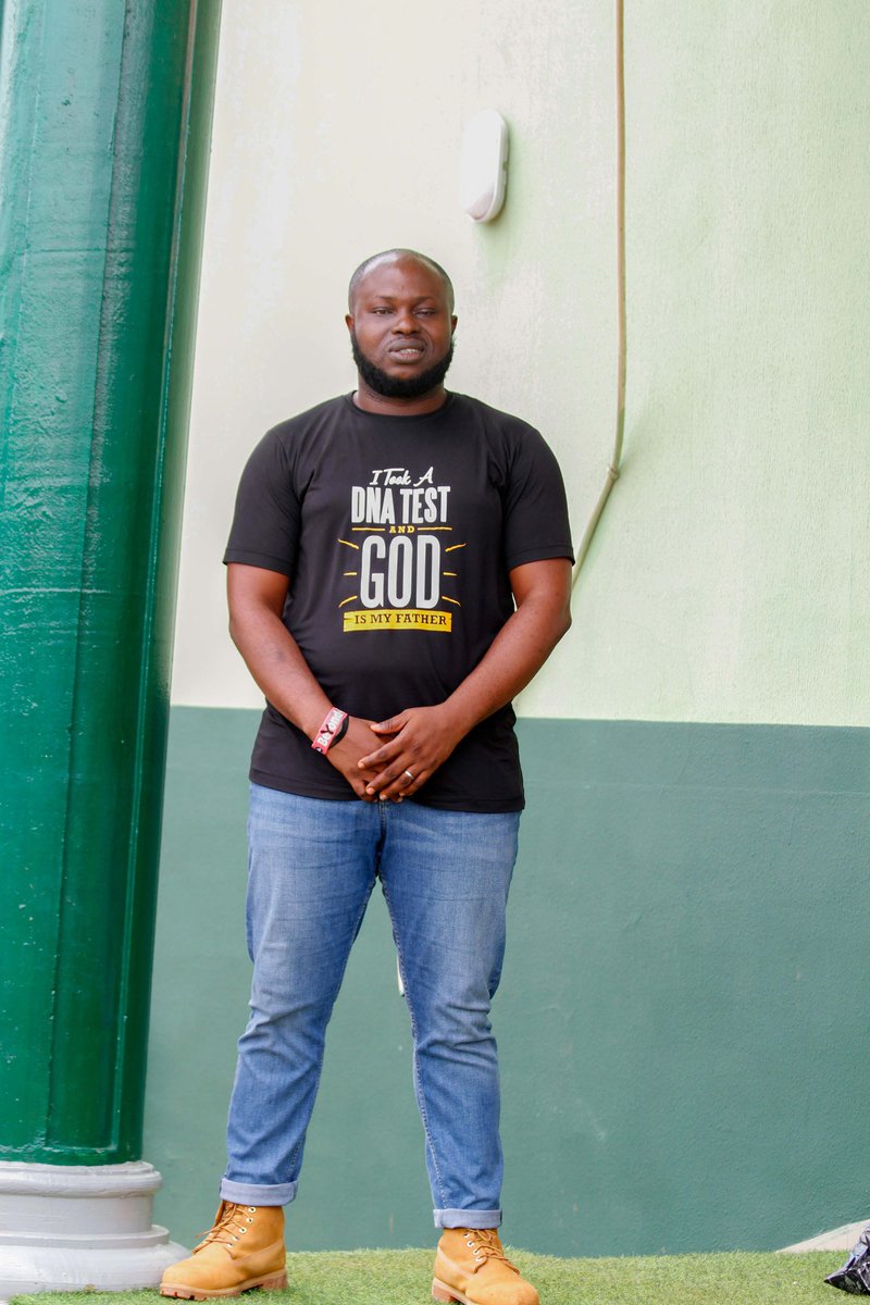 adedoyinalimi's tweet photo. Cheers to another year. 

Thank you Jesus for another 365 days. 

#birthdayboy #gratefulforanotheryear #april21st https://t.co/1p4RyCtG7z