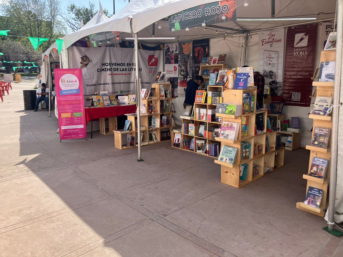 Presencia de LéaLA en Ding Tijuana, en la explanada de CECUT 👀📚

#festivalofbooks #leala #librosenespañol #losangeles #festival