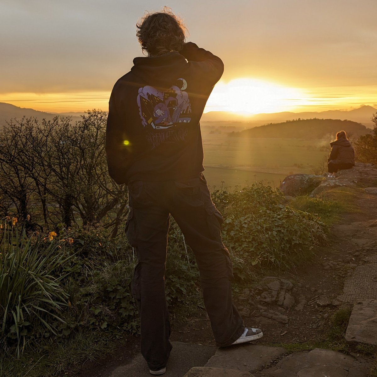 Nothing like a glorious sunset to reset one's mojo. Watching from Sterling Castle this evening.