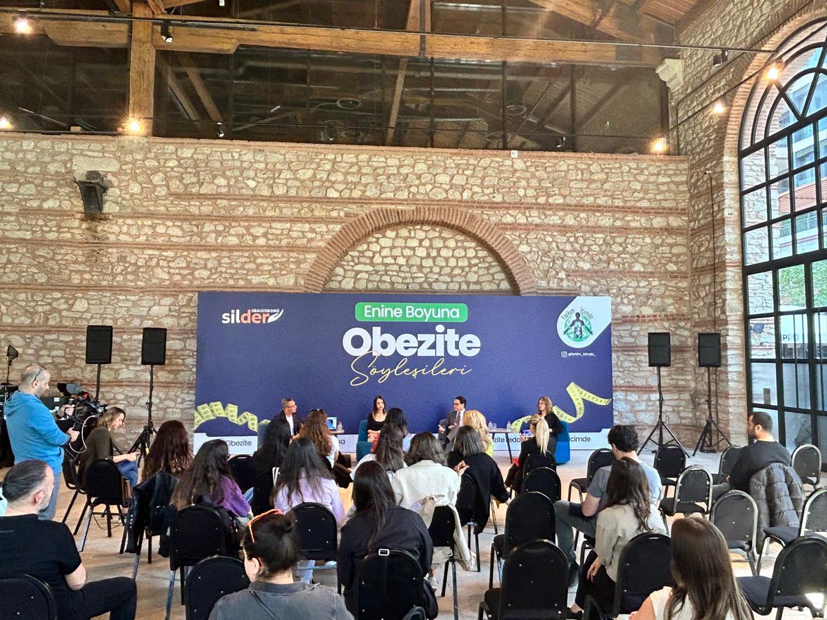 ENİNE BOYUNA #OBEZİTE📚

Bu gün #Fişekhane’de Obezite Sohbetleri etkinliğinde “Enine Boyuna Obezite” konusunu işledik. 

<a href="/bariatriklab/">BariatrikLAB Longevity</a> <a href="/dytnidayildiz/">Dr. Dyt. Nida Yıldız</a>