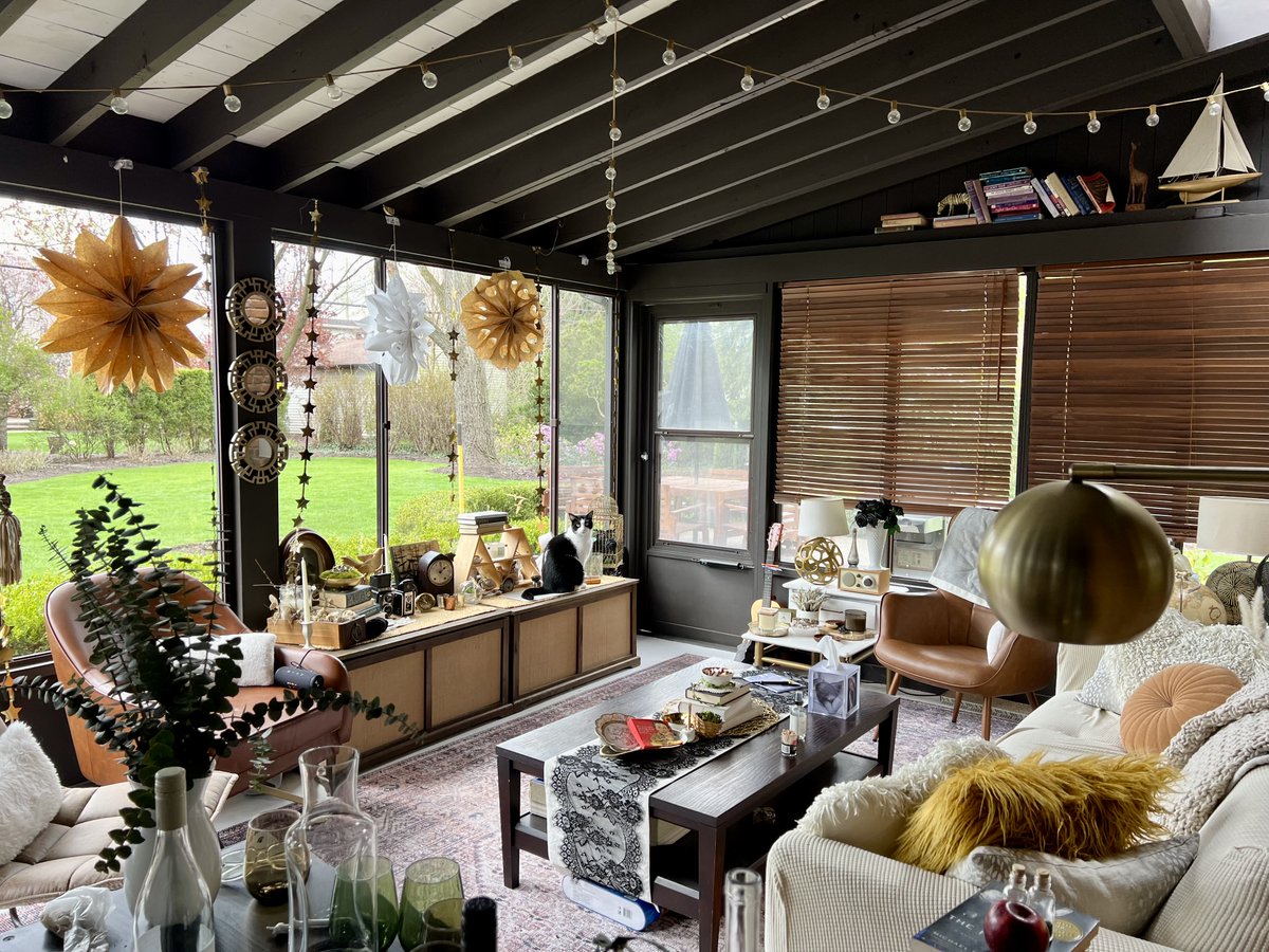 n_elle's tweet photo. When you live in a house built in 1928 and love poetry, antiques, and vintage goodies it's not too hard to conjure up a TTPD's Eye Spy game to play at your porch party while listening to Taylor's new double album. #TTPD #TTPDAnthology @taylorswift13 @taylornation13 https://t.co/zUgHA39xQz