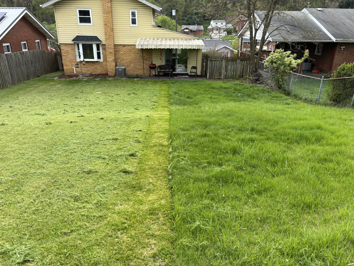 Goodgirl28's tweet image. First mow of the season!  It’s a little out of control… but April has been super busy and I just haven’t had time to mow! (never mind the occasional snowfalls and weeks long torrential downpours!) #mowing