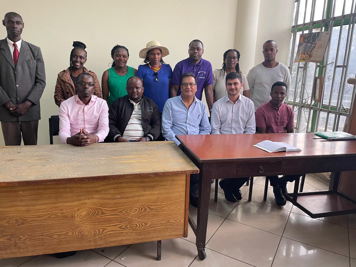KENAMISMAPU's tweet photo. Working together with Government, Private and like minded institutions is our priority. We were honoured to engage with a Private Businessman in Nairobi County with a motive of improving the livelihoods of our MSMES in Nairobi. https://t.co/DKF5XxbN4b