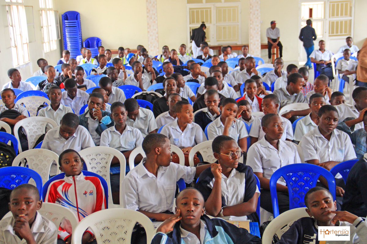 Hortensia_Org's tweet photo. Ce 19 Avril 2024 nous avons échangé avec plus de 150 élèves de l’Institut Majengo sur #Le #Pouvoir #des #Mots dans le cadre de la #Semaine #du #Livre !
#un #jeu #concours autour de la #culture #générale à la fin. Nous annoncerons la #remise des #prix à nos 5 #gagnants ! https://t.co/TsgO6lb3nb