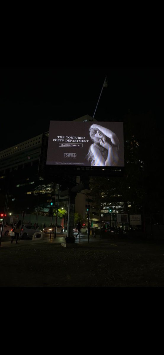 tswiftcl's tweet photo. Chilean swifties celebrate in a big way! Last Friday was The Tortured Poets Department release day and we wanted to share it with everyone, so we decided to show it on these billboards that are installed in different cities of our country. 🤎@taylornation13 @taylorswift13 #TTPD https://t.co/ABRuYN0P4c