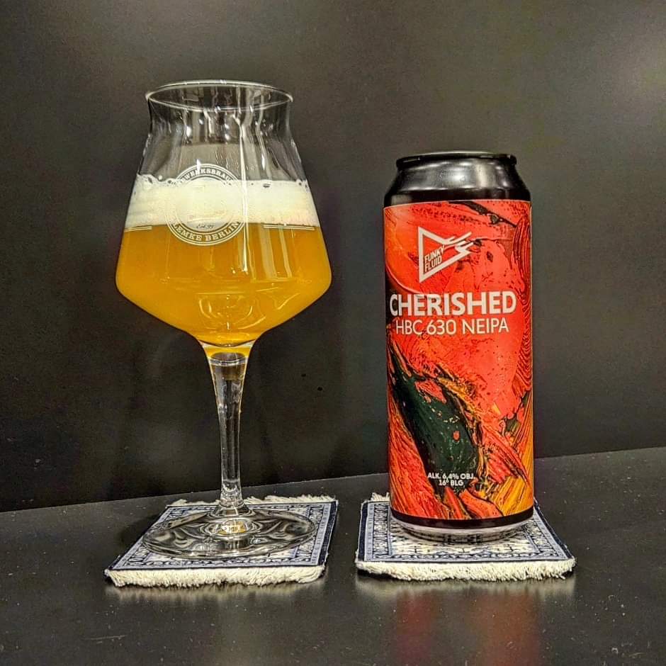 Funky Fluid – Cherished – HBC 630 NEIPA (****) 6,4%

#beeronthecarpet #keinbierfürnazis #durchtrinkbarkeit

#funkyfluid #cherished #hbc630 #newenglandipa #neipa #ipa #indiapaleale