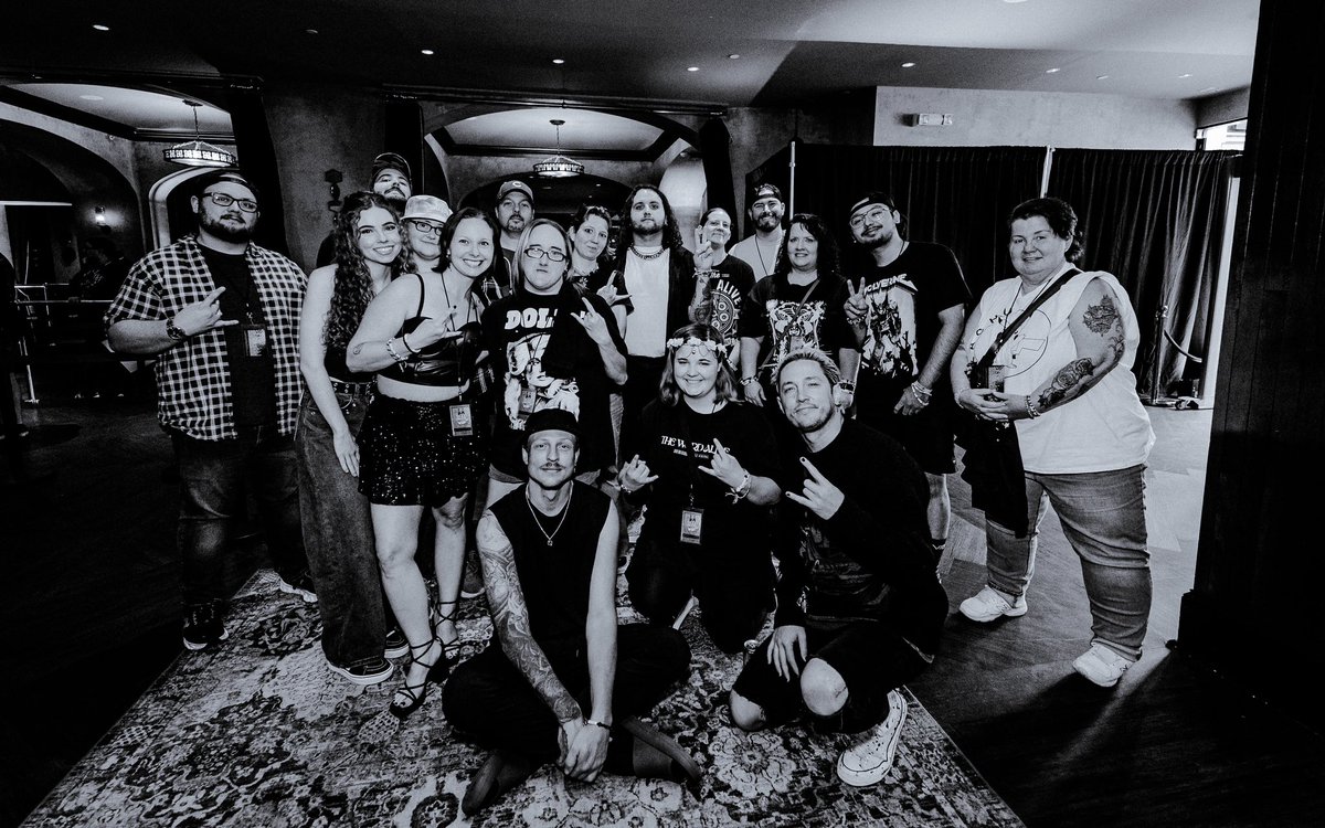 THE WORD ALIVE tweet media
