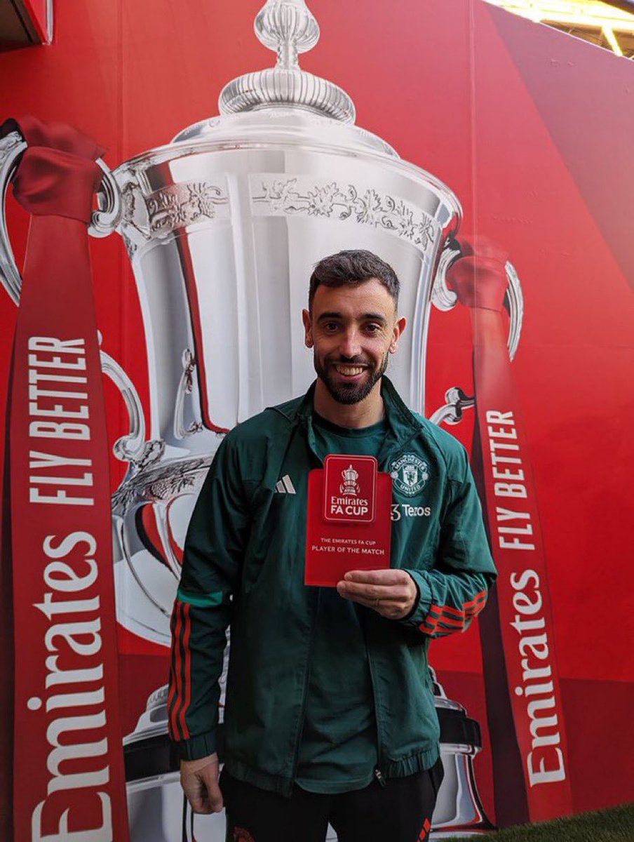 Seen many #mufc fans say Bruno is the problem because he gives the ball away. But the problem is Man Utd, not Bruno Fernandes. Honestly he’s an elite player that is not used properly and let down by poor team mates. World class when he plays for Portugal. Plays through…