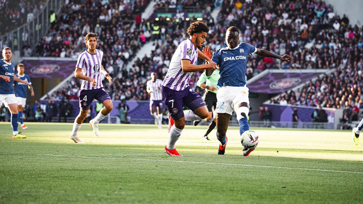 📊 @ToulouseFC :

4 matchs de @Ligue1UberEats sans défaite (2 victoires, 2 nuls).

Sa nouvelle meilleure série de la saison.

#TFCOM