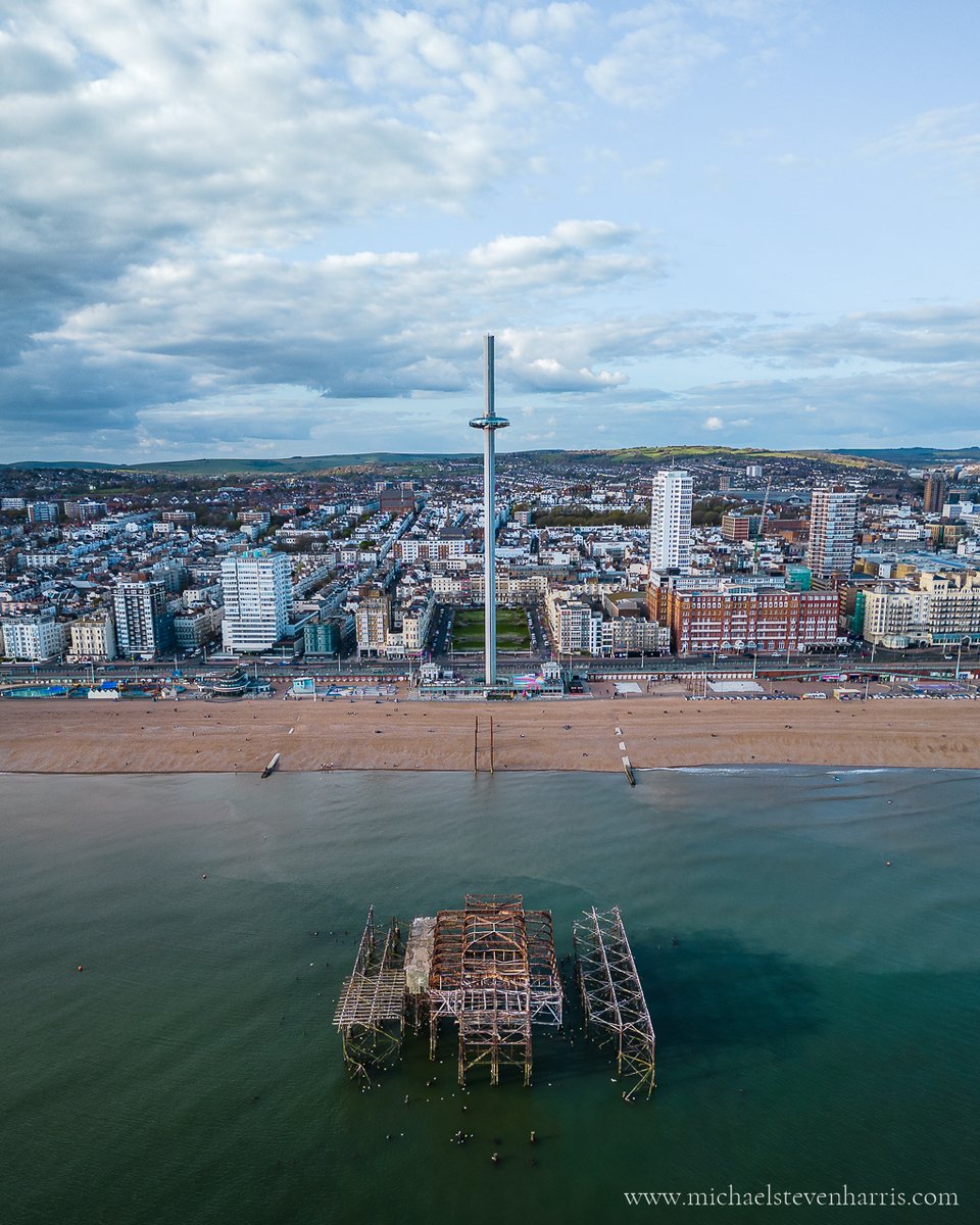 Brighton's West Pier and i360 🐦

A rather peaceful day today - low-ish tide, calm seas & some sun! ⛅️

See if you can spot me 😅

@i360_brighton 
@WestPierTrust 

#brighton #bbcsoutheast #WexMondays #fsprintmonday #ThePhotoHour #Sharemondays2024