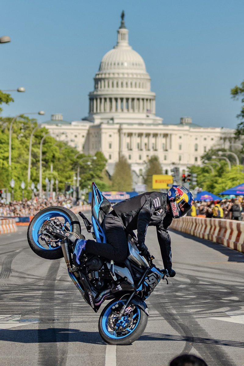 picric's tweet photo. Had so much fun shooting the @redbullracing Showrun event in DC this weekend. Scroll for a few videos as well. That RB7 V8 ๐ต is ๐ฅโฆ
#redbull #formulaone #formula1 #davidcoulthard #redbullracing #scottspeed #dc #washingtondc #racing #dcphotographer #pennsylvaniaavenue #f1 https://t.co/hakbJCkyB3