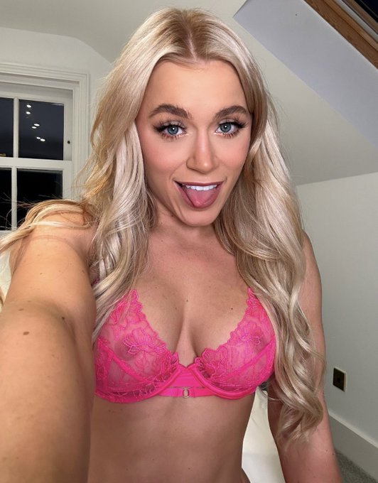 Pov: you leave your phone unattended https://t.co/7NWdkWsRRg