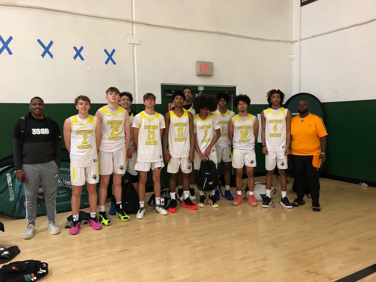 CoachPaulHarvey's tweet photo. 3-0 weekend for @Southern3sgb 

Good to see the Oklahoma guys playing so well! @JudahGibson2025 @kooperkelly2 @jblake_2025 .

Missing @Hislop_Connor due to prom. 

Next up Birmingham May 3rd-5th for the first 3SGB stop https://t.co/Z9hVvxNa3m