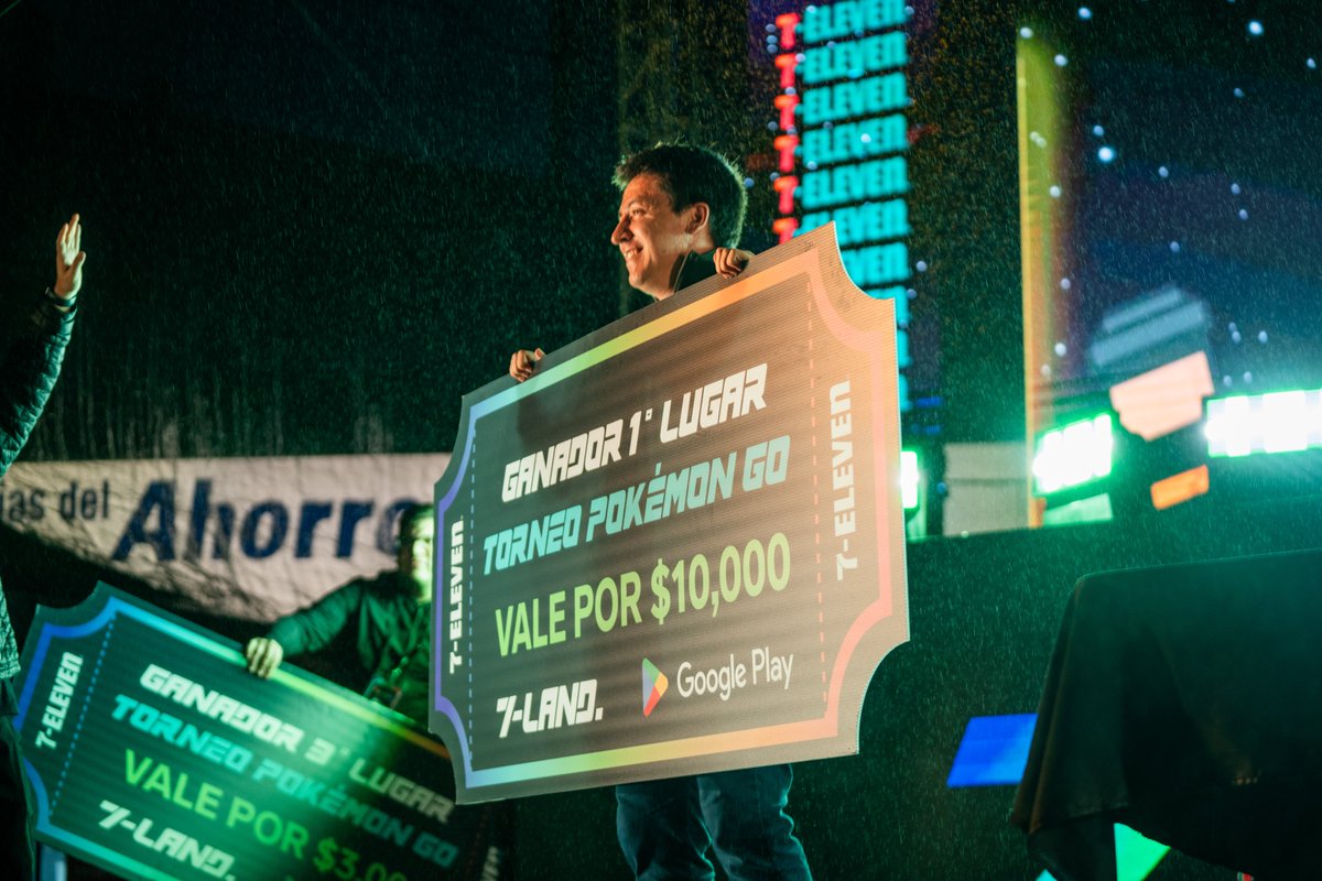 7-Eleven tweet media