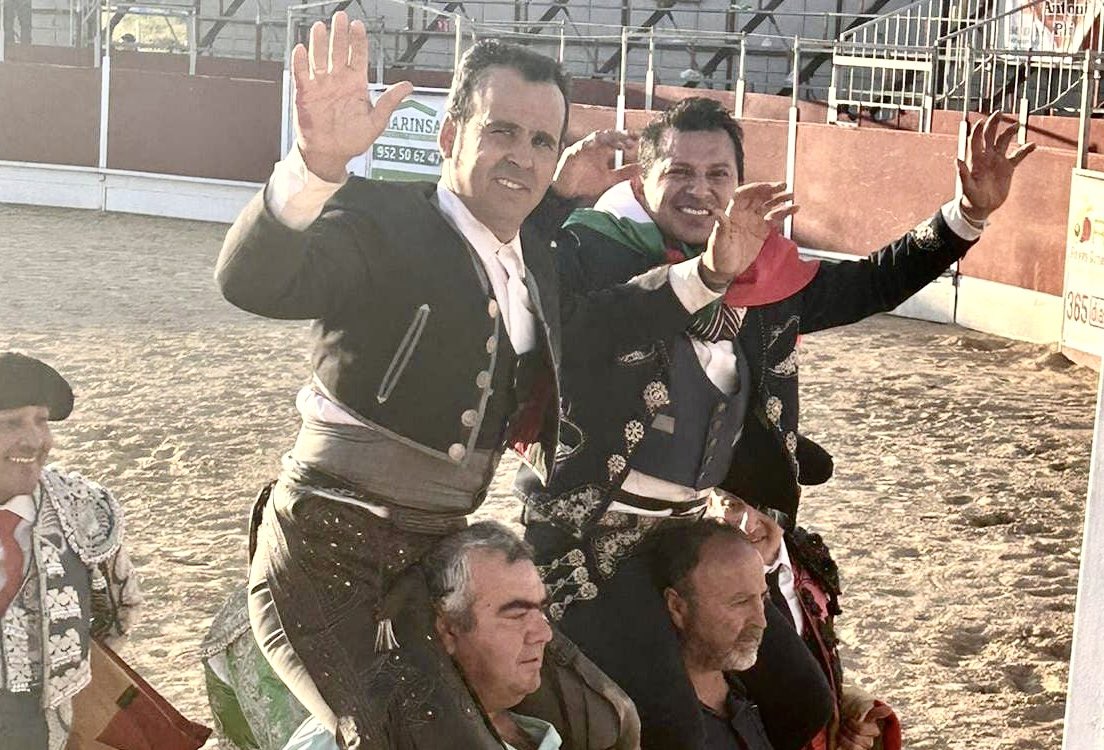 ciudadtaurina.com/detalle.php?id…

#CuauhtémocAyala se presentó en Málaga