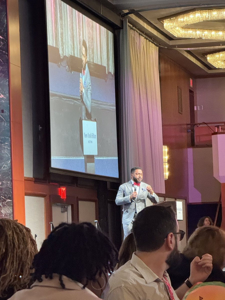 DLES A+ Magnet Coordinator tweet media