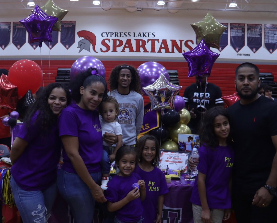 Also blessed to announce my commitment to <a href="/PVAMUPanthersTF/">PVAMU TF/XC</a> thank you <a href="/PVCoachClay/">Chris Clay</a> for the opportunity!