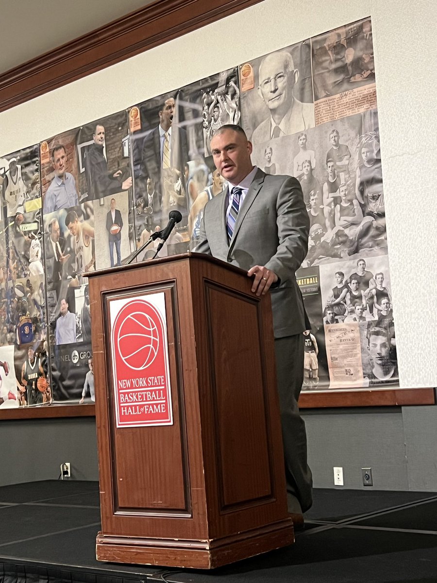 MacieTrimarchi's tweet photo. Such a great night! Thank you Dad for being such an inspiration to all of us and congratulations on your induction into the NYS basketball Hall of Fame! https://t.co/4kamwjKYvc