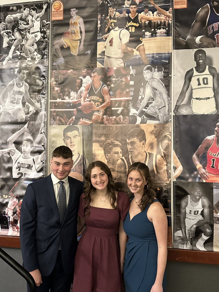 MacieTrimarchi's tweet photo. Such a great night! Thank you Dad for being such an inspiration to all of us and congratulations on your induction into the NYS basketball Hall of Fame! https://t.co/4kamwjKYvc