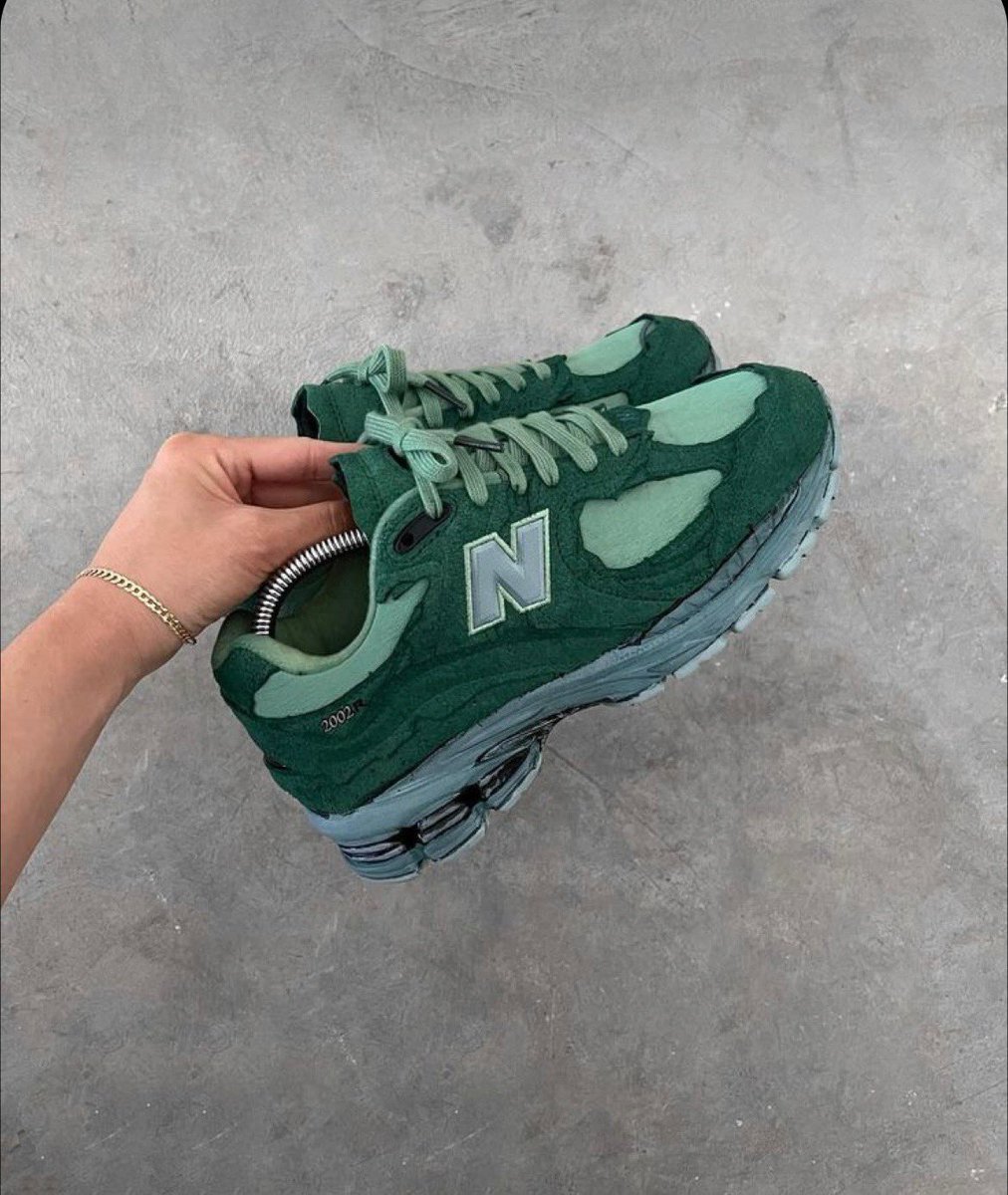 New Balance 2002R🌲