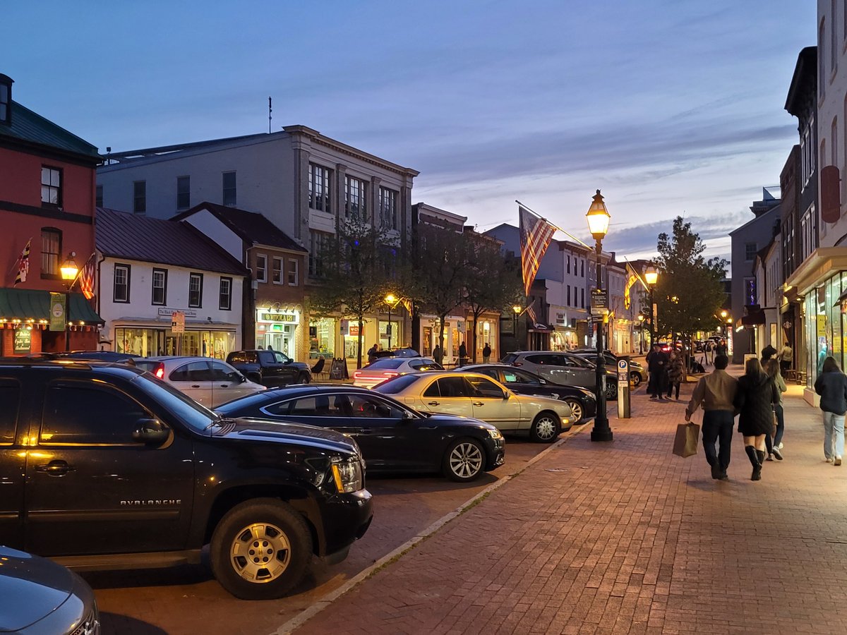 CallenHuey's tweet photo. Shot of Main Street in #DowntownAnnapolis.  I took this while DoorDashing this evening.

#annapolis #mainstreat #dusk #city #annapolismaryland https://t.co/x5sbfXjG4h