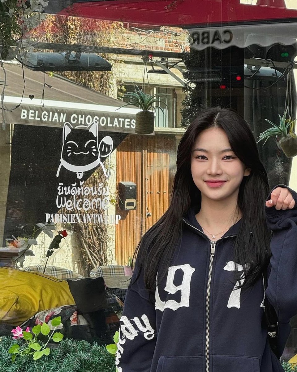 fleurswith's tweet photo. isa instagram update https://t.co/1WDa3i4aGc