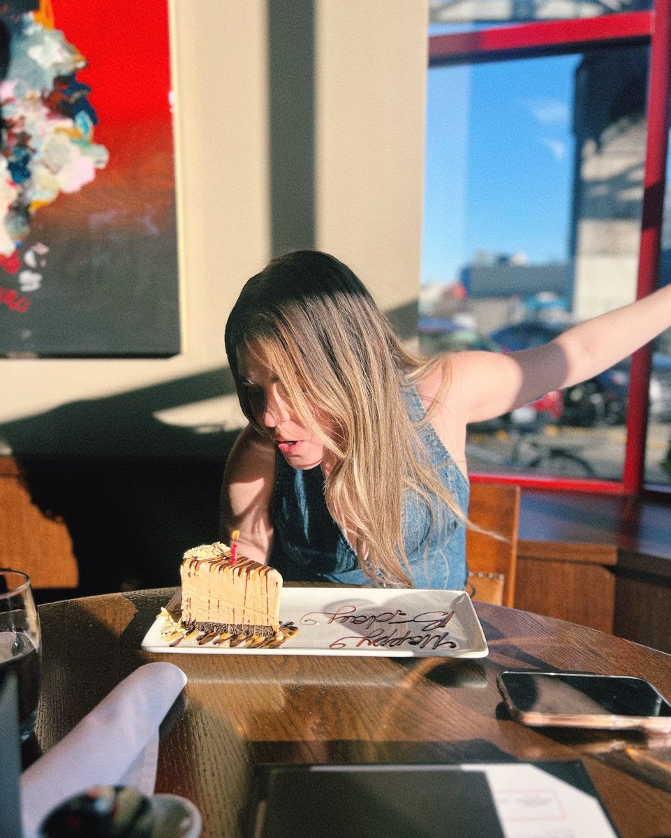 Laughing my way into a new decade. Turned 30 on Friday 🎉🎈🎂🐼🍾💕 Thank you to everyone for all the birthday love you sent my way!! ps my album comes out in 12 days