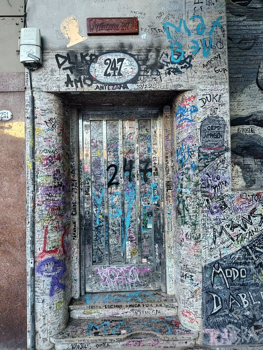 SRfranketooo's tweet photo. la puerta al infierno 😈 https://t.co/HKmvzcvVOY