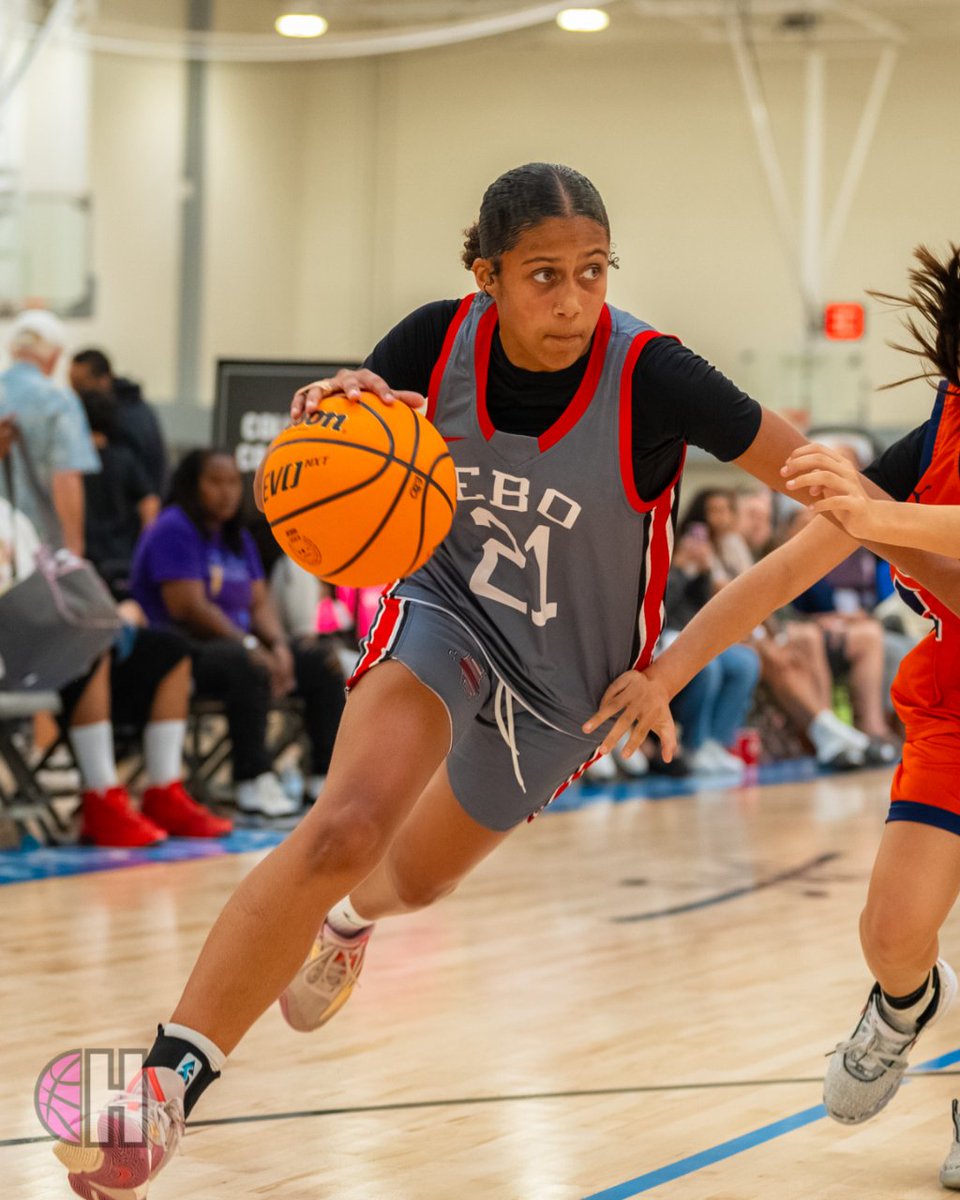 Hypeherhoops1's tweet image. Another look at Day 3! 📸 How did your team perform? #SoCalSpringFling