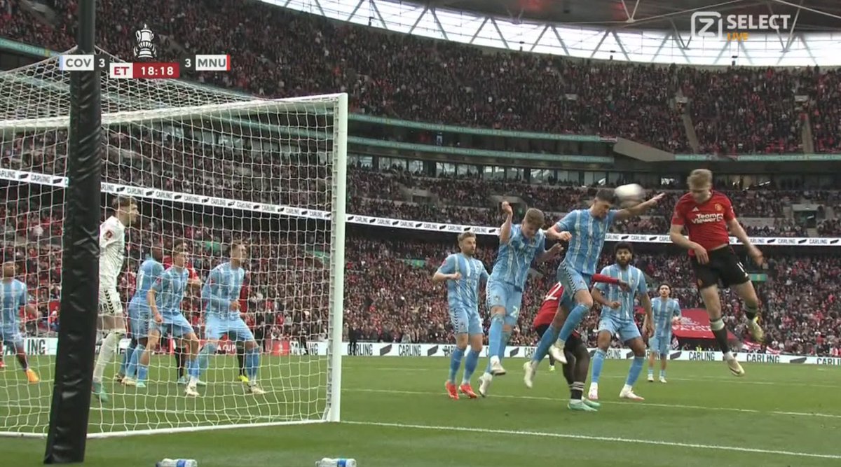 Is this penalty ? Tell me 💯✨️
#COVMUN | #FACup | #MUNCOV | #MUFC #EmiratesFACup